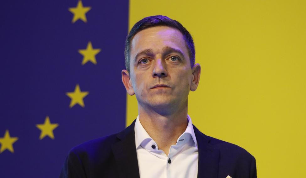 Jan Grolich po zvolení novým předsedou KDU-ČSL, kdy mu delegáti splnili všechno, co mu - obrazně řečeno - viděli na očích.