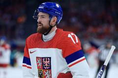 Filip Hronek v zápase Česko - Švýcarsko na ZOH 2026