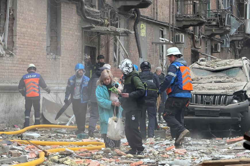 Noční útoky na Ukrajinu zabily nejméně sedm lidí, desítky dalších utrpěly zranění