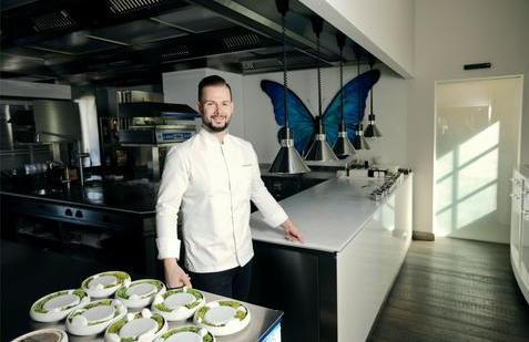  Vysoký Újezd, Restaurant Papilio, šéfkuchař, Jan Knedla, Dvě Michelinské hvězdy, Michelinská restaurace, jídlo