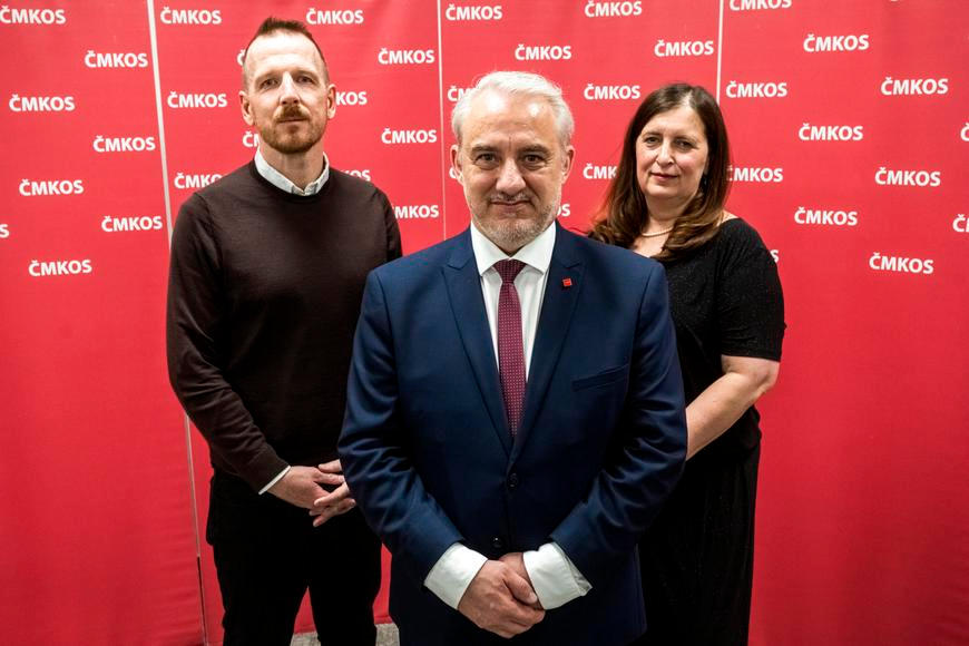 Dřívější odchod do důchodu i kratší pracovní týden, požadují odboráři