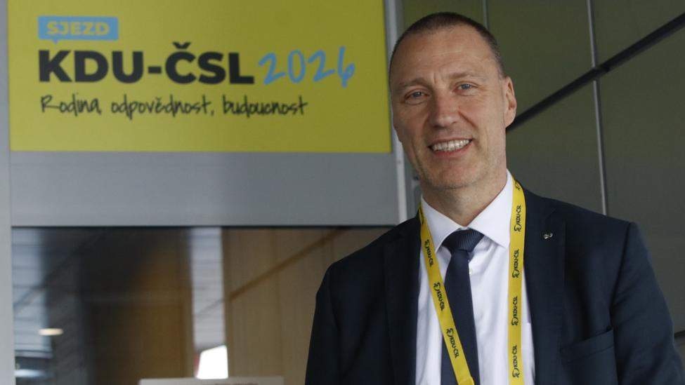 Bývalý pražský radní za lidovce Jan Wolf v rozhovoru pro Aktuálně.cz na sjezdu KDU-ČSL v dubnu roku 2026
