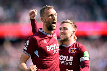 Premier League - West Ham United v Everton