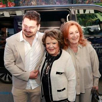 Jiřina Bohdalová představila dokument A jede se furt dál, který k jejím nadcházejícím pětadevadesátinám připravila televize Nova.