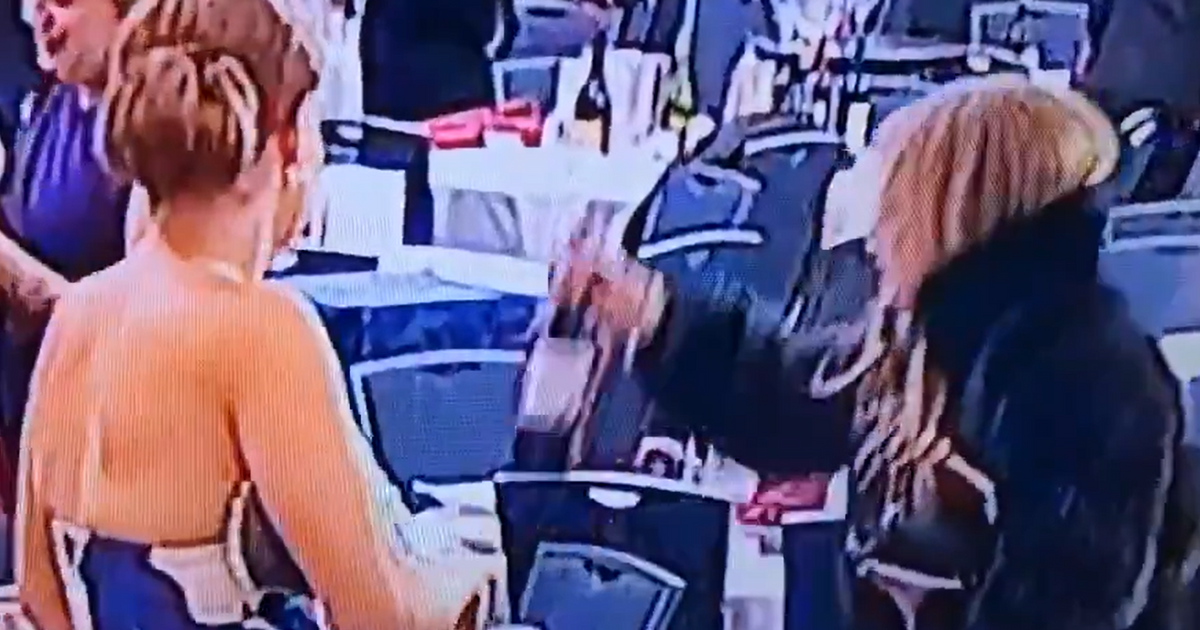 Když agenti ukončí gala s Trumpem: někdo běží o život, jiný „evakuuje“ šampaňské 