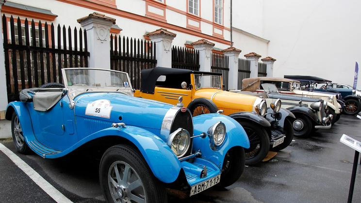 Český kabriolet a kupé v průběhu století