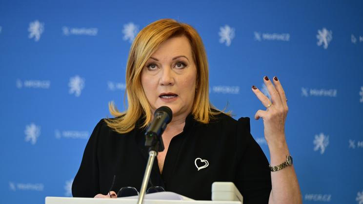 Alena Schillerová, ministryně financí, politička