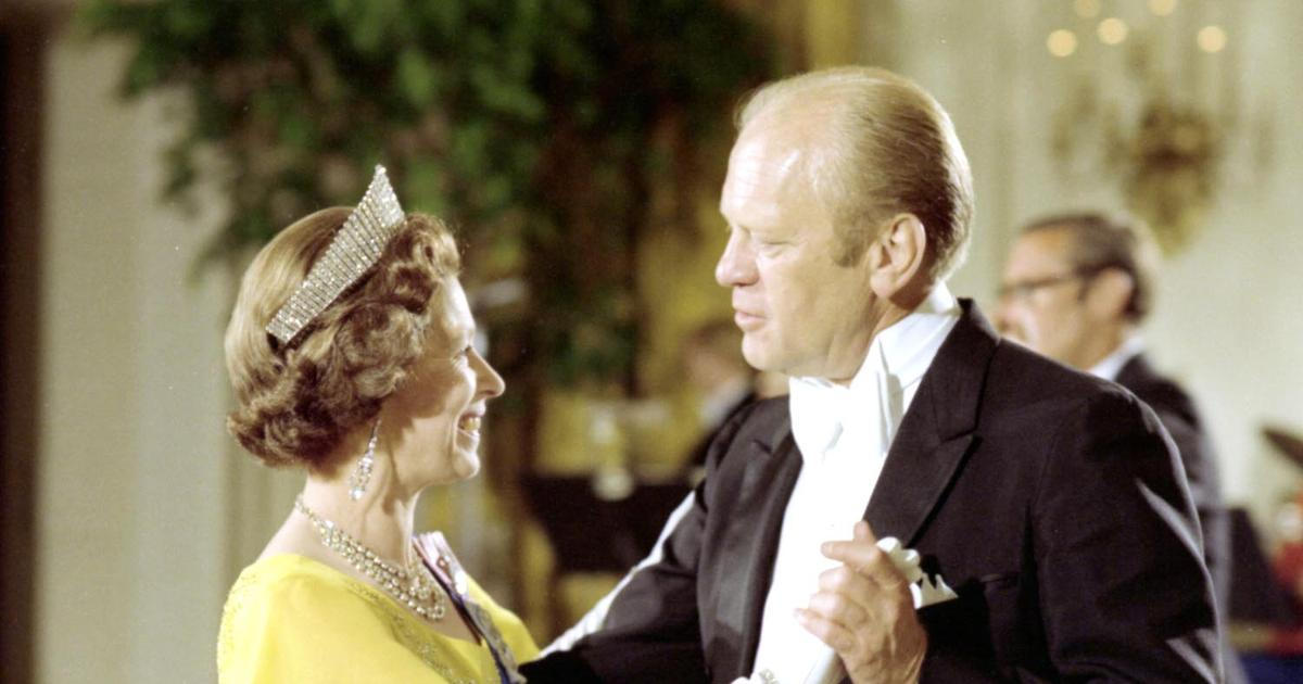 Mezi superspojenci to drhne. Král přiletěl do USA, taková návštěva tam nebyla 20 let