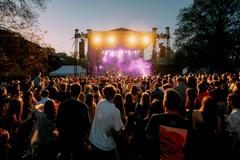 V rámci festivalu Mladí ladí jazz se 30. dubna 2026 diváci mohou těšit na písničkáře a songwritera Oscara Jeromeho, italskou zpěvačku Coca Pumu, britský brass band New Car Smell a český kvintet Osmosis.