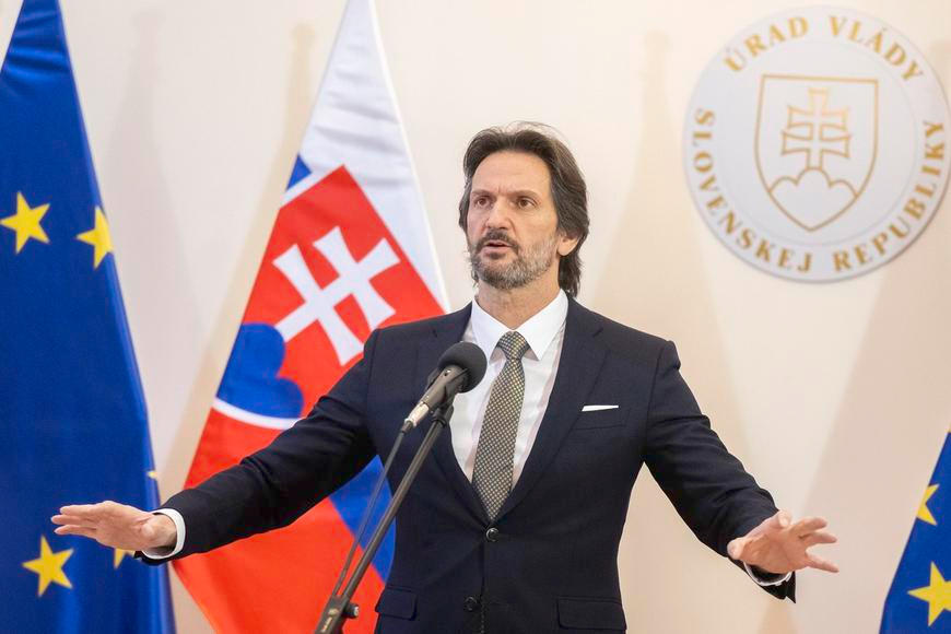 Prezentace k nezaplacení. Kaliňák chce obnovit slovenský armádní soubor Jánošík