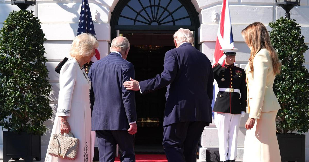 Co už bylo příliš? Trump je kontaktní a král to ví, říká expert o porušení etikety