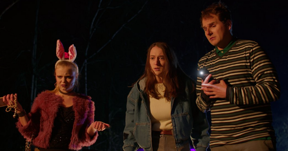 „Nebuď broskev!“ Teenageři a zombie v šílené hororové komedii Tahle párty je DEAD 