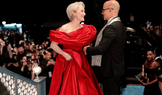Meryl Streepová jako šéfka módního magazínu Runway Miranda a Stanley Tucci v roli Nigela ve filmu Ďábel nosí Pradu 2.