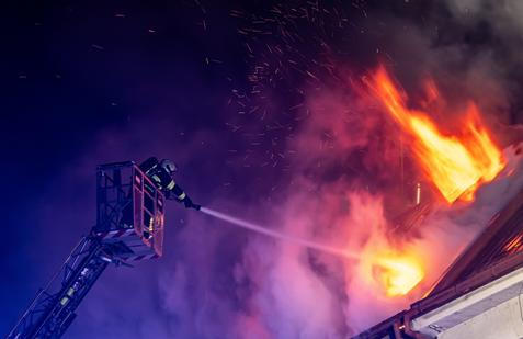 Požár lithiové baterie je náhlý, prudký a šíří se mimořádně rychle.