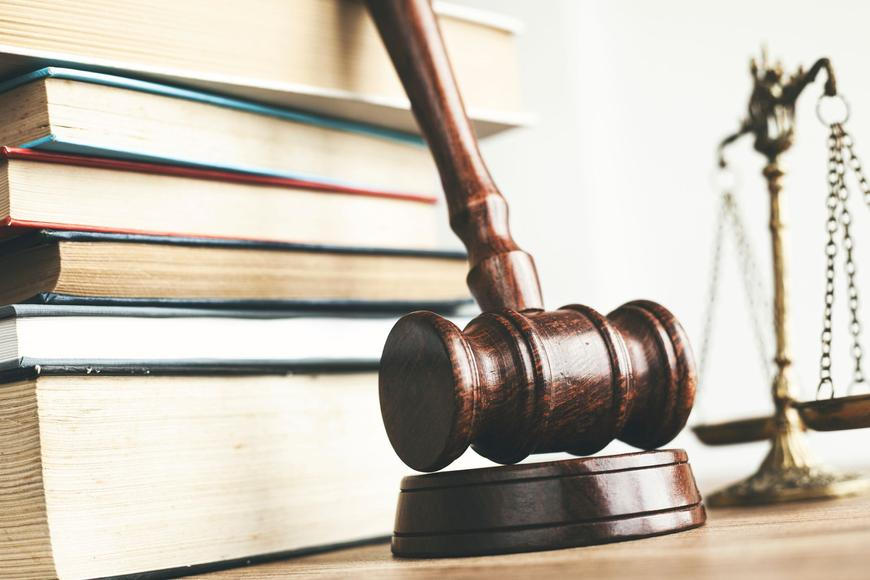 Státní zástupkyně navrhuje muži za vraždu ženy v Mírově 28 let vězení