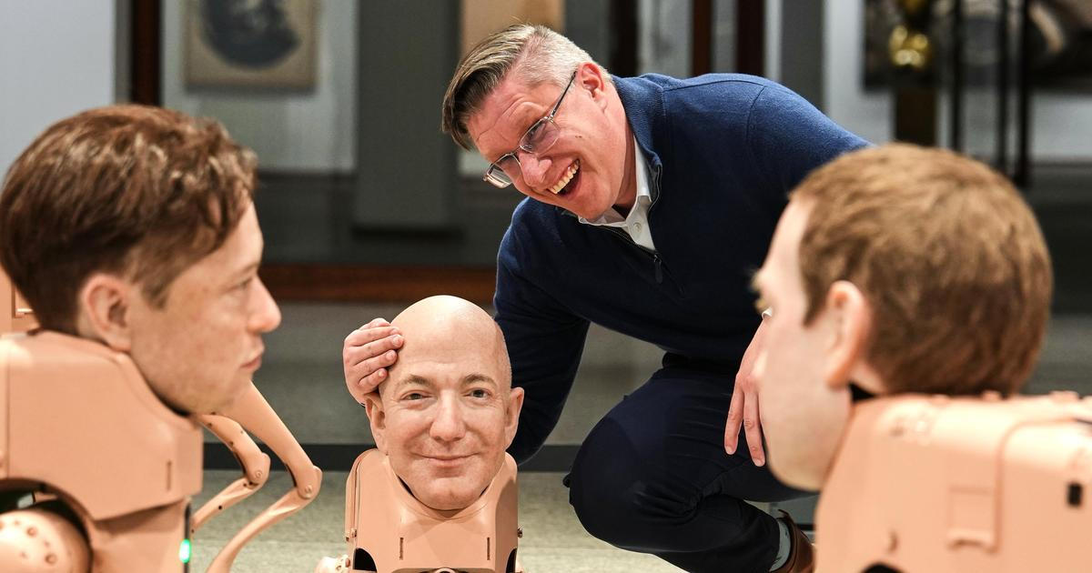 Robopsi zneklidňují Berlín. Běhají po muzeu s hlavami miliardářů a tisknou fotky
