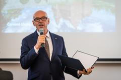 Ministr kultury Oto Klempíř (za Motoristy).