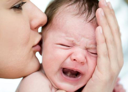 Dítě, kojenec, pláč, matka, láska, rodič