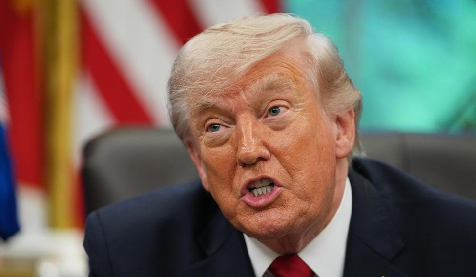 Trump NASA Artemis Moonshot