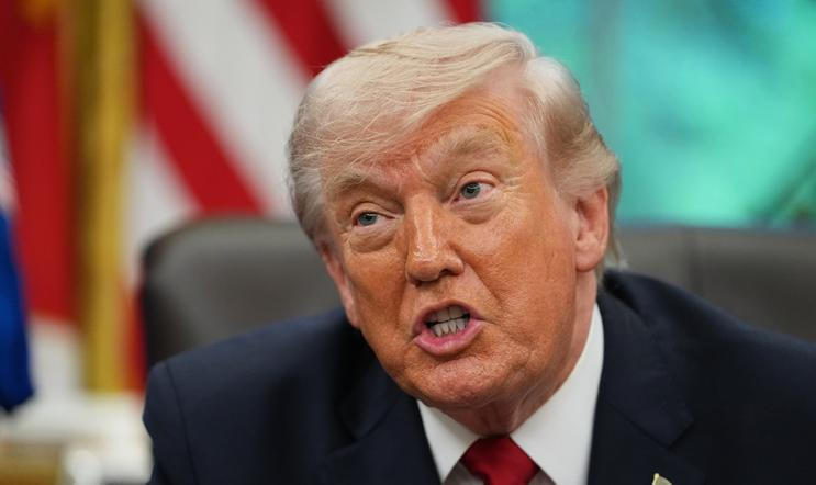 Trump NASA Artemis Moonshot