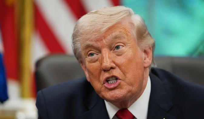 Trump NASA Artemis Moonshot