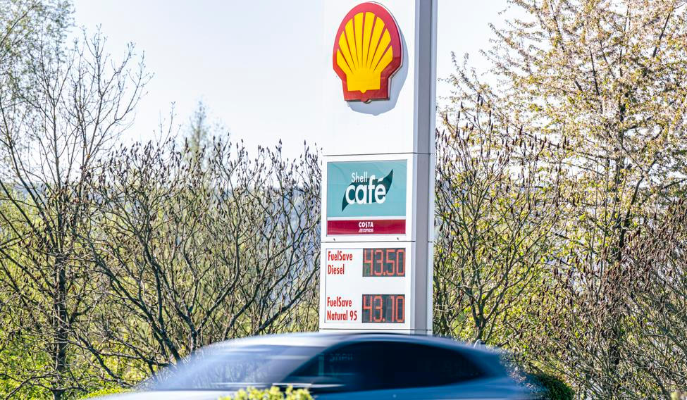 ČR-hospodářství-benzin-ceny-peníze-Liberecký-FASTPIX, Liberecký kraj