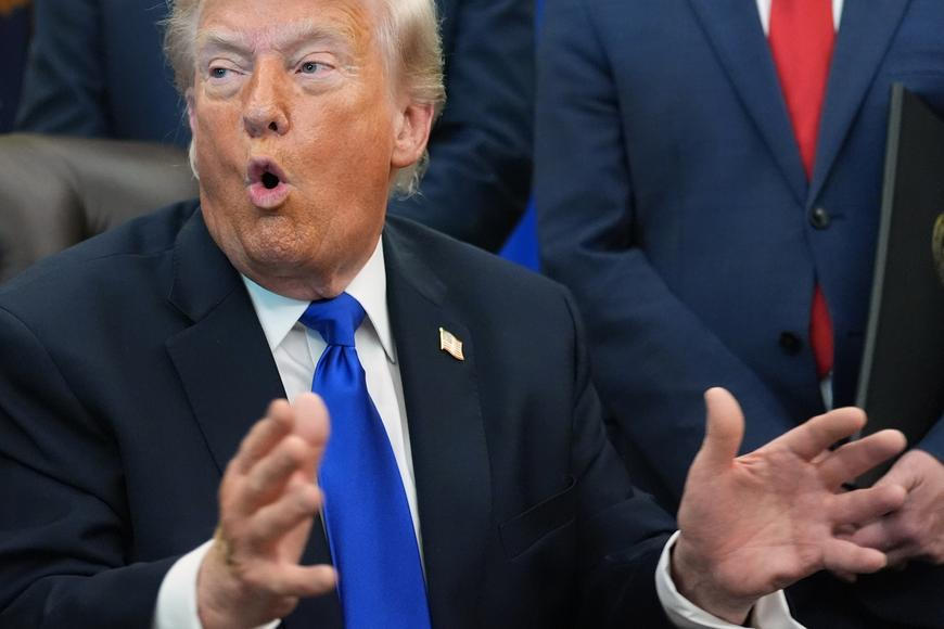 "Naprosto příšerné Španělsko." Trumpův vztek trvá, zvažuje stažení dalších vojáků z Evropy