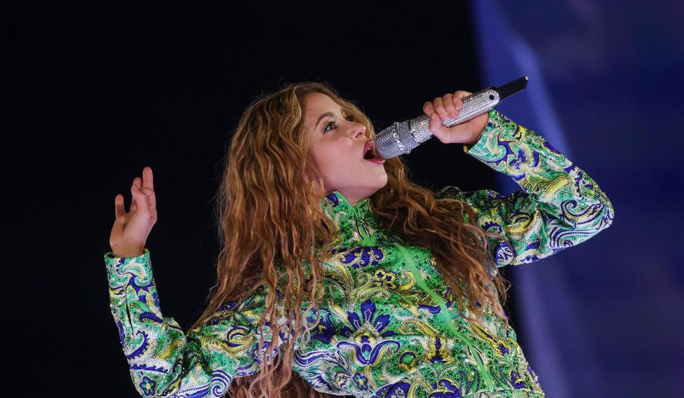 Shakira holds open concert at Copacabana beach in Rio de Janeiro