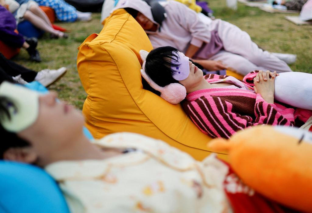 Power Nap Contest for sleep-deprived South Korea held in Seoul