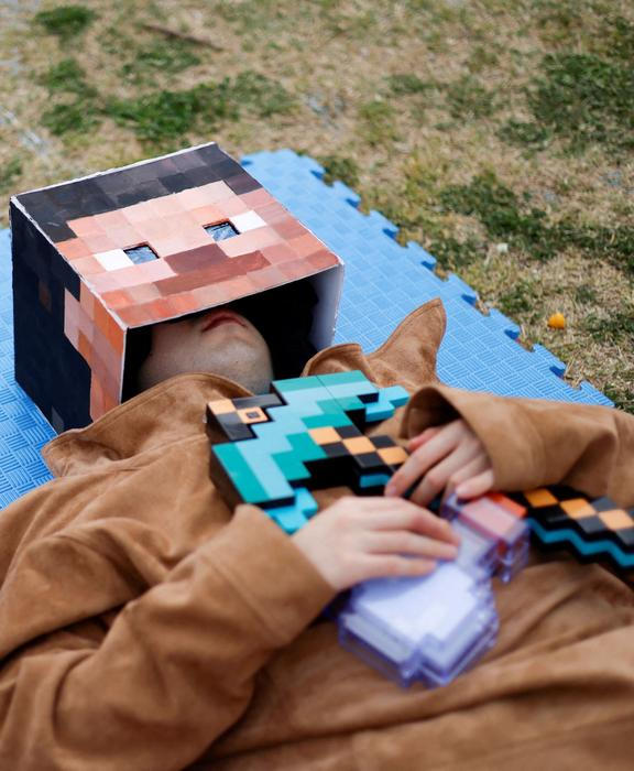 Power Nap Contest for sleep-deprived South Korea held in Seoul