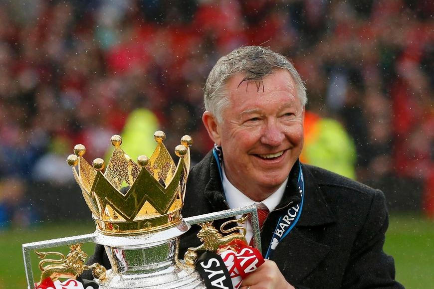 Nepříjemný úvod šlágru na Old Trafford. Legendárnímu siru Fergusonovi se udělalo zle