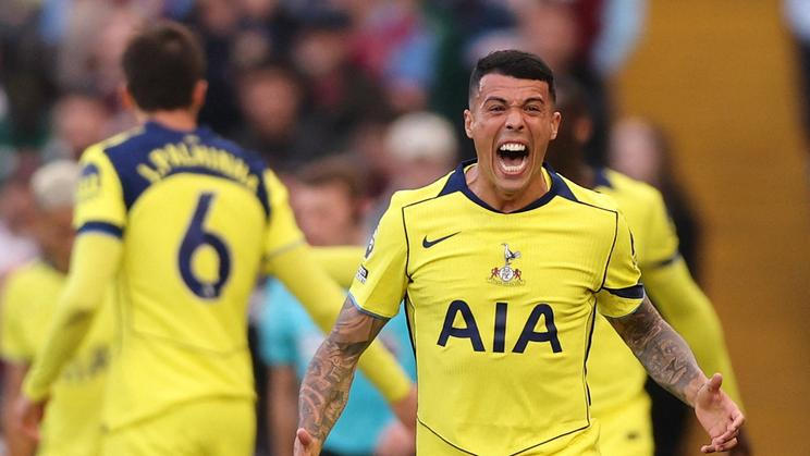 Premier League - Aston Villa v Tottenham Hotspur