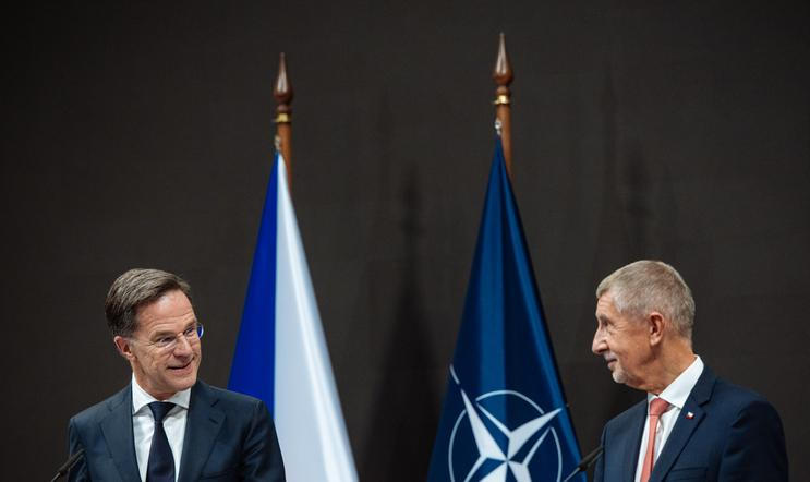 Premiér Andrej Babiš a generální tajemník NATO Mark Rutte