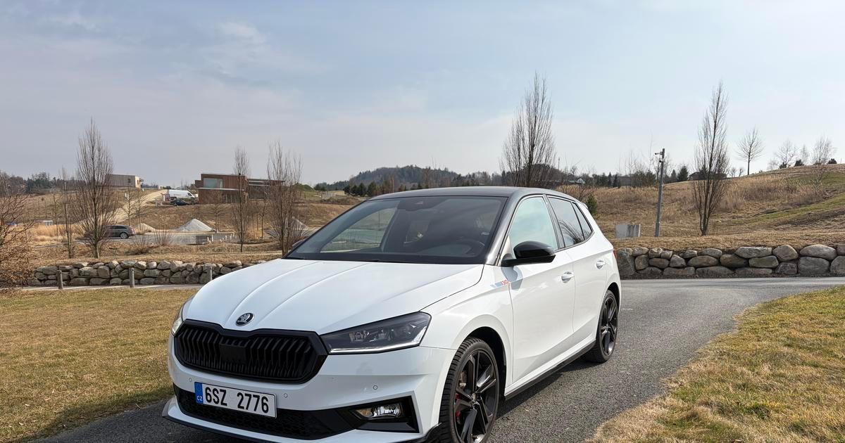 Fabia za cenu téměř dvou. Dává smysl pořídit si nejdražší malou Škodu, která jezdí jako žádná jiná?