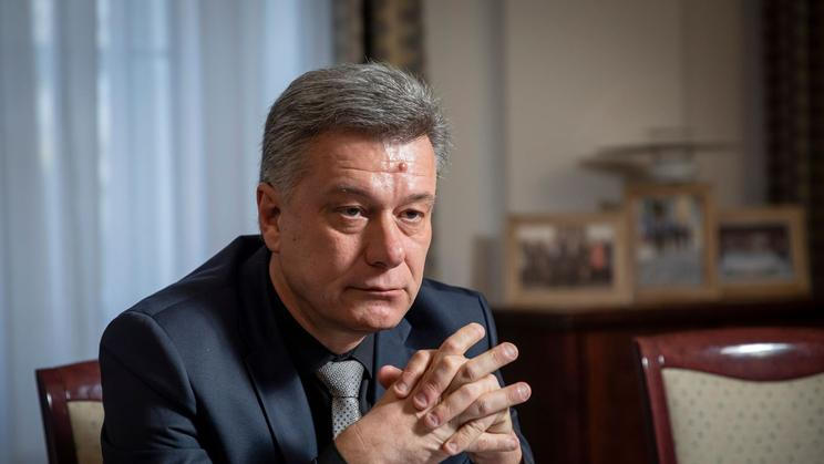 „S obviněním nesouhlasím, protože to jsou všechno úmyslné trestné činy. A já jsem jiný úmysl než aby případně, pokud vůbec, by z toho mohl být nějaký prospěch pro stát, což bylo absolutně nejisté, tak aby ho měl resort spravedlnosti,“ řekl Blažek.