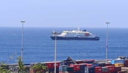 Cruise ship MV Hondius with suspected hantavirus cases off Cape Verde port