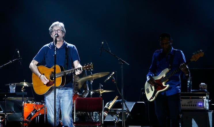 Britský kytarista, skladatel a zpěvák Eric Clapton vystoupil v pražské O2 areně už i v roce 2013.