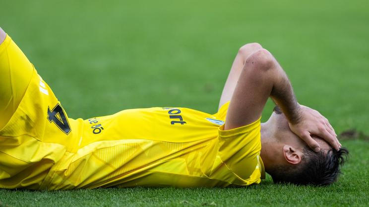Jakub Elbel, fotbalista, sportovec, gesto