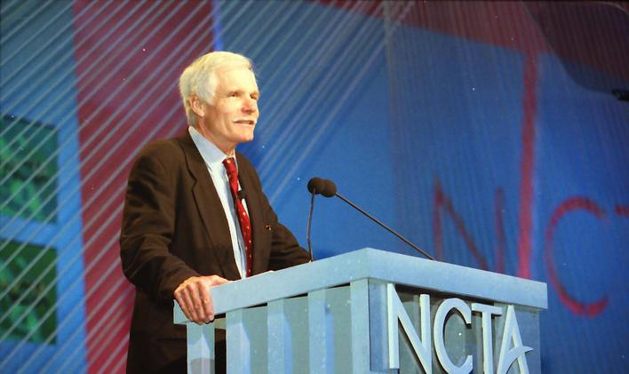  Zakladatel americké televizní stanice Ted Turner.