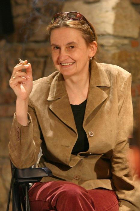 Eva Holubová