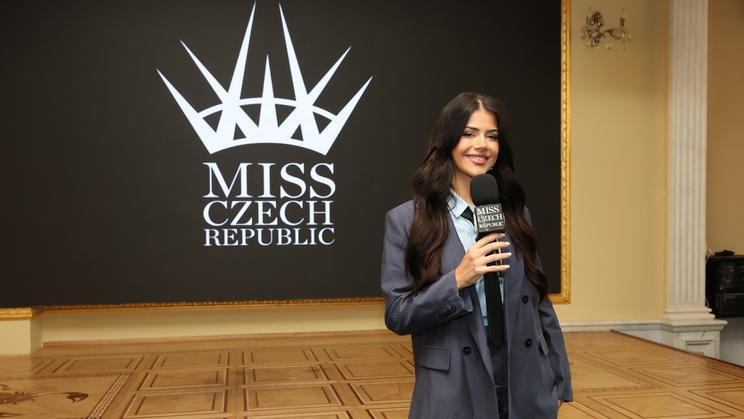 Miss, Dominique Alagia
