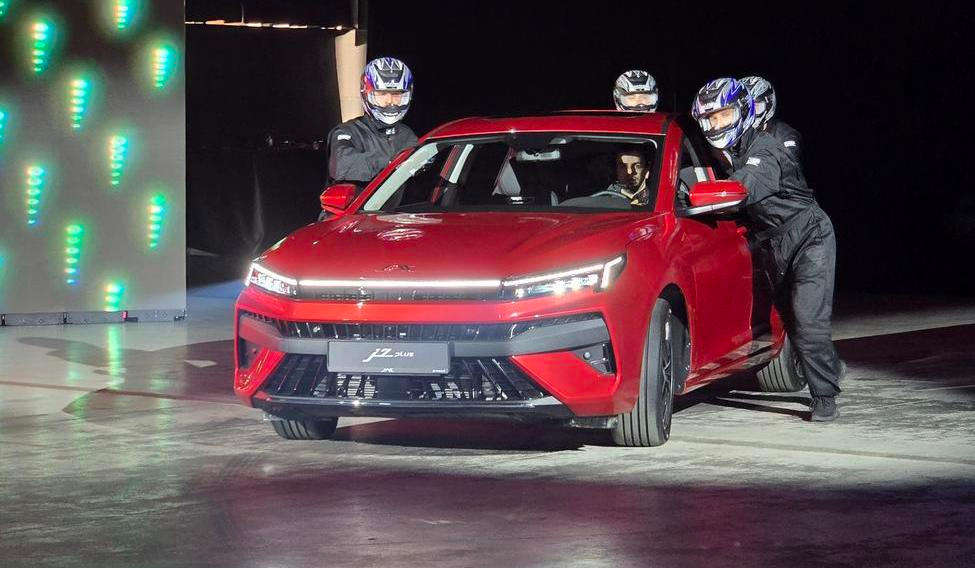 Liftback JAC J7 Plus při premiéře na pražském výstavišti.