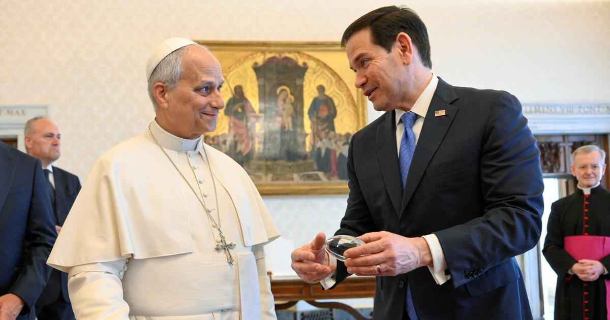 Americký ministr vysvětluje ve Vatikánu Trumpovy útoky na papeže