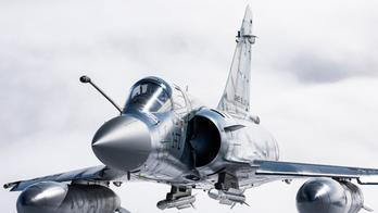 Mirage 2000-5 loni v září na cvičení Volfa 2025 ve francouzském Orléans