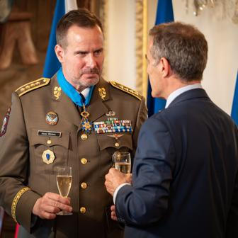 Řehka obdržel ocenění v závěru svého funkčního období v čele české armády.