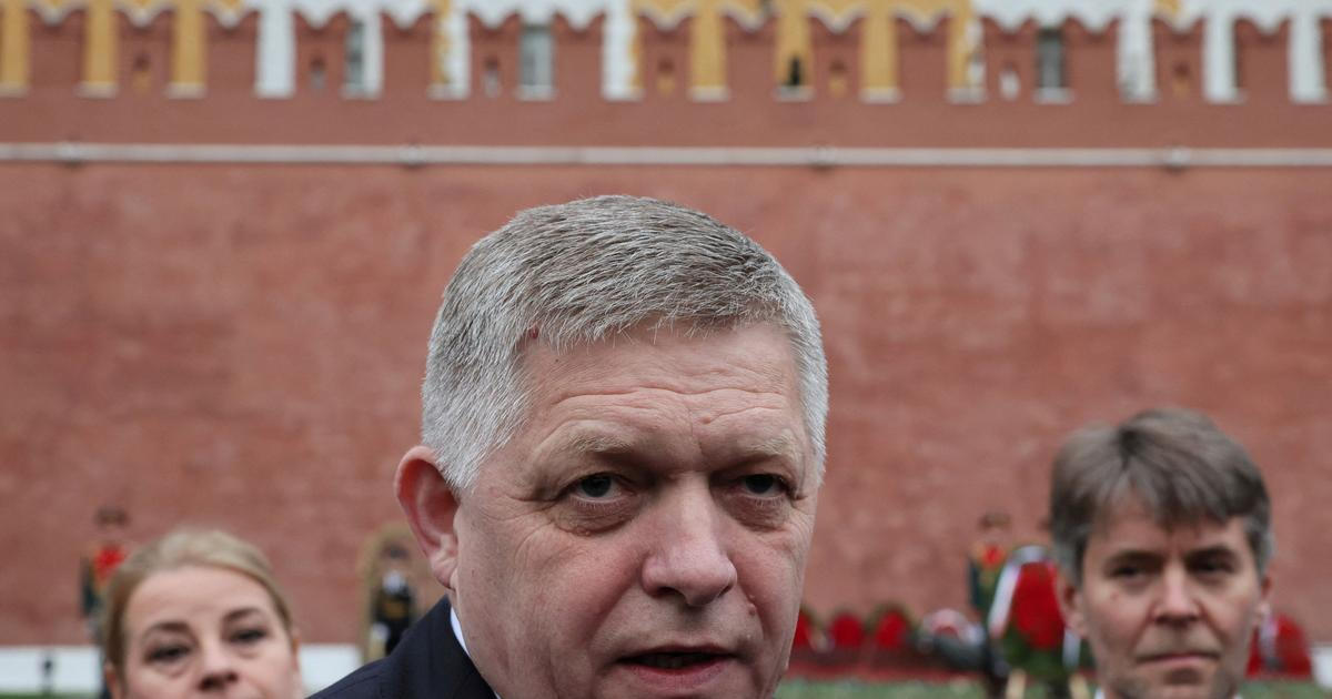 Ficova sólo akce v Moskvě: Jednal s Putinem, na vojenskou přehlídku nedorazil