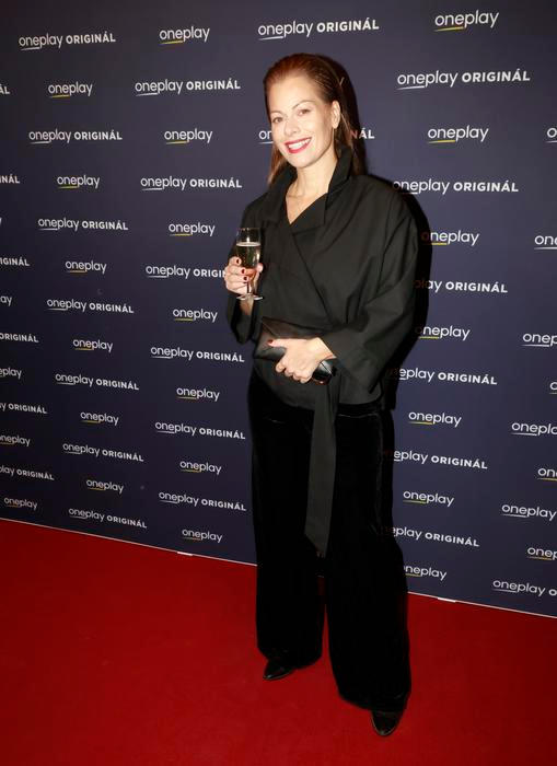 Premiéra série Monyová