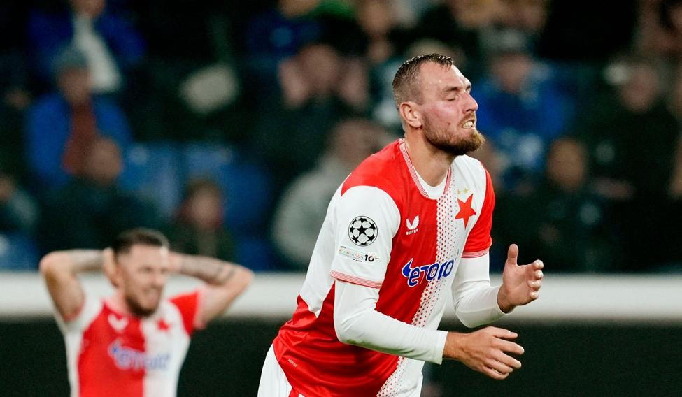 Tomáš Chorý v zápase LM Atalanta - Slavia Praha