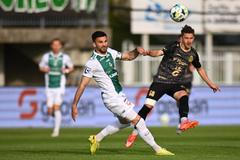 Nemanja Tekijaški, Adam Vlkanova