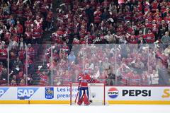 Jakub Dobeš při utkání play off NHL mezi Montrealem a Buffalem